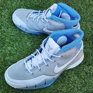 NIKE ZOOM KOBE 1 - Mens Sneakers - SIZE 12 - ( Please See All Pictures )